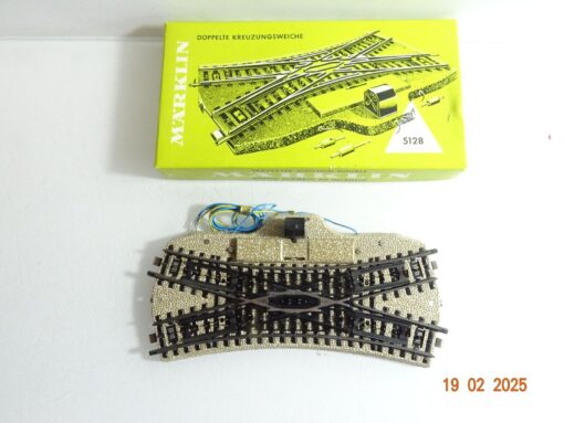 Märklin H0 5128 Doppelte Kreuzungsweiche siehe Foto in OVP CK6154