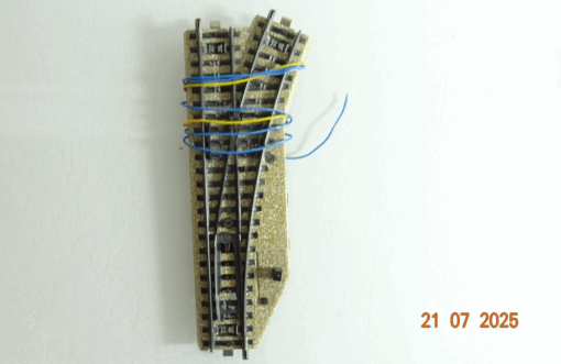 Märklin H0 5202 M-Gleis elektrisches Weiche rechts siehe Foto CK9806 o.
