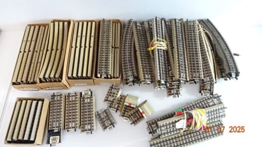 Märklin H0 Konvolut M-Gleis mit durchgehe. Mittelleiter ca 105tlg. CK9180 o. – Bild 3
