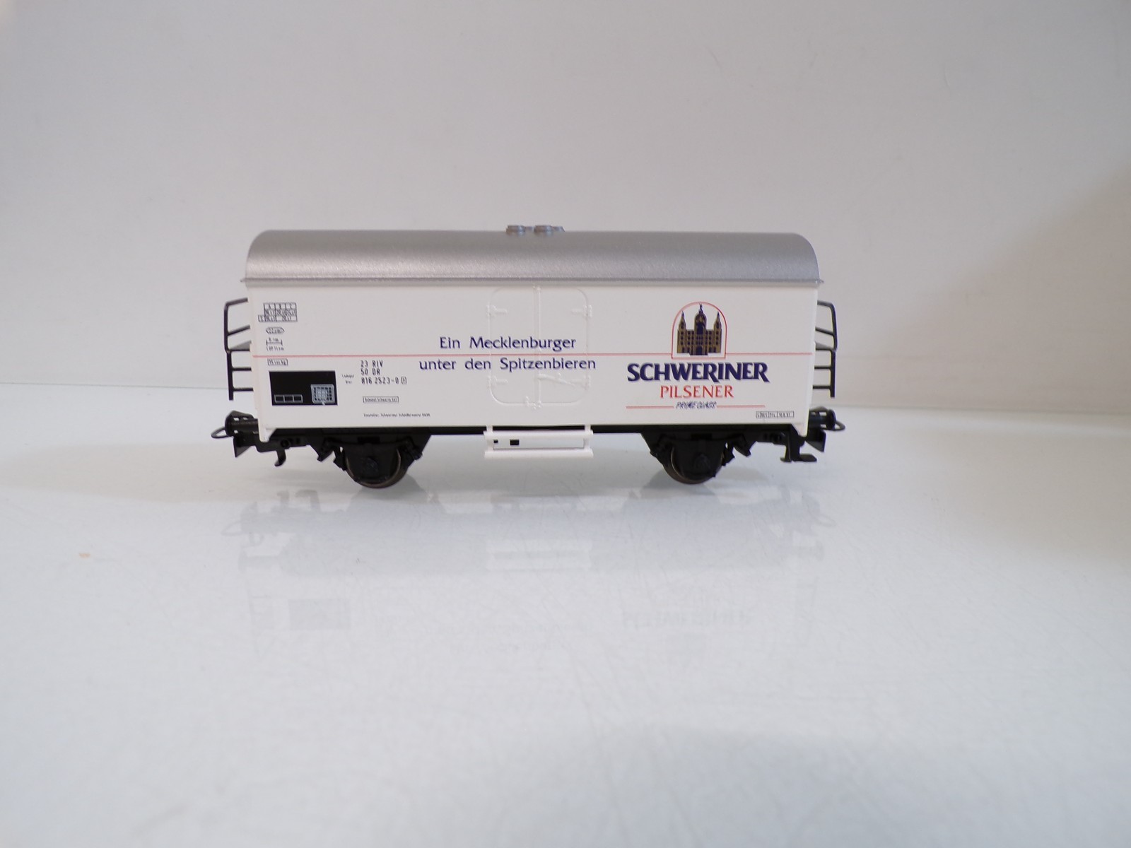 Märklin H0 Kühlwagen Schweriner Pilsener der DB in OVP HS190 – Bild 3