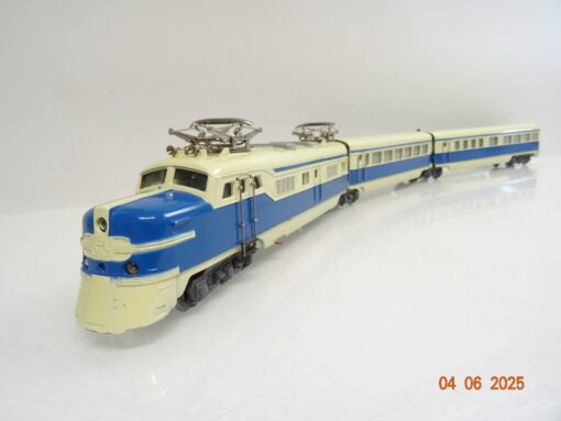 Märklin H0 ST800 B Elektro-Triebwagen elfenbein blau Guß in OVP JL898 – Bild 3