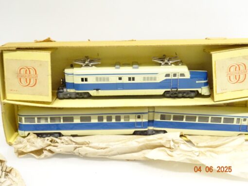 Märklin H0 ST800 B Elektro-Triebwagen elfenbein blau Guß in OVP JL898 – Bild 7