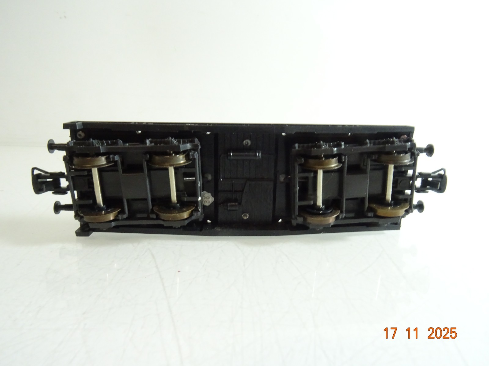 Märklin H0 Schwerlastwagen 389 0 450-0 der DB RR4635 o. – Bild 4