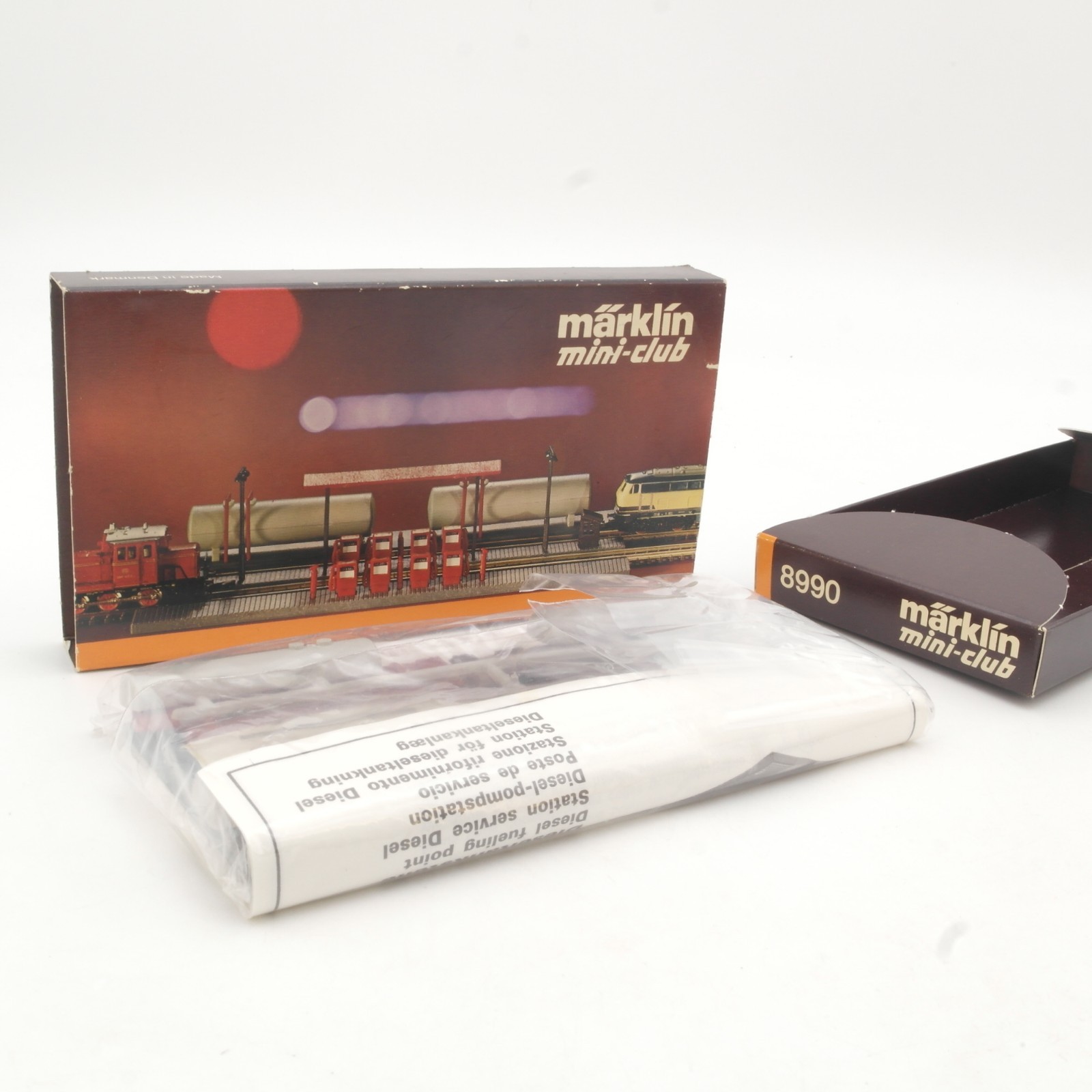 Märklin Z Bausatz 8990 Tankanlage für Dieselloks in OVP RR5436