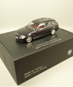 Minichamps 1:43 80420394356 BMW 3er Touring schwarz IAA 2005 in Box EX8571