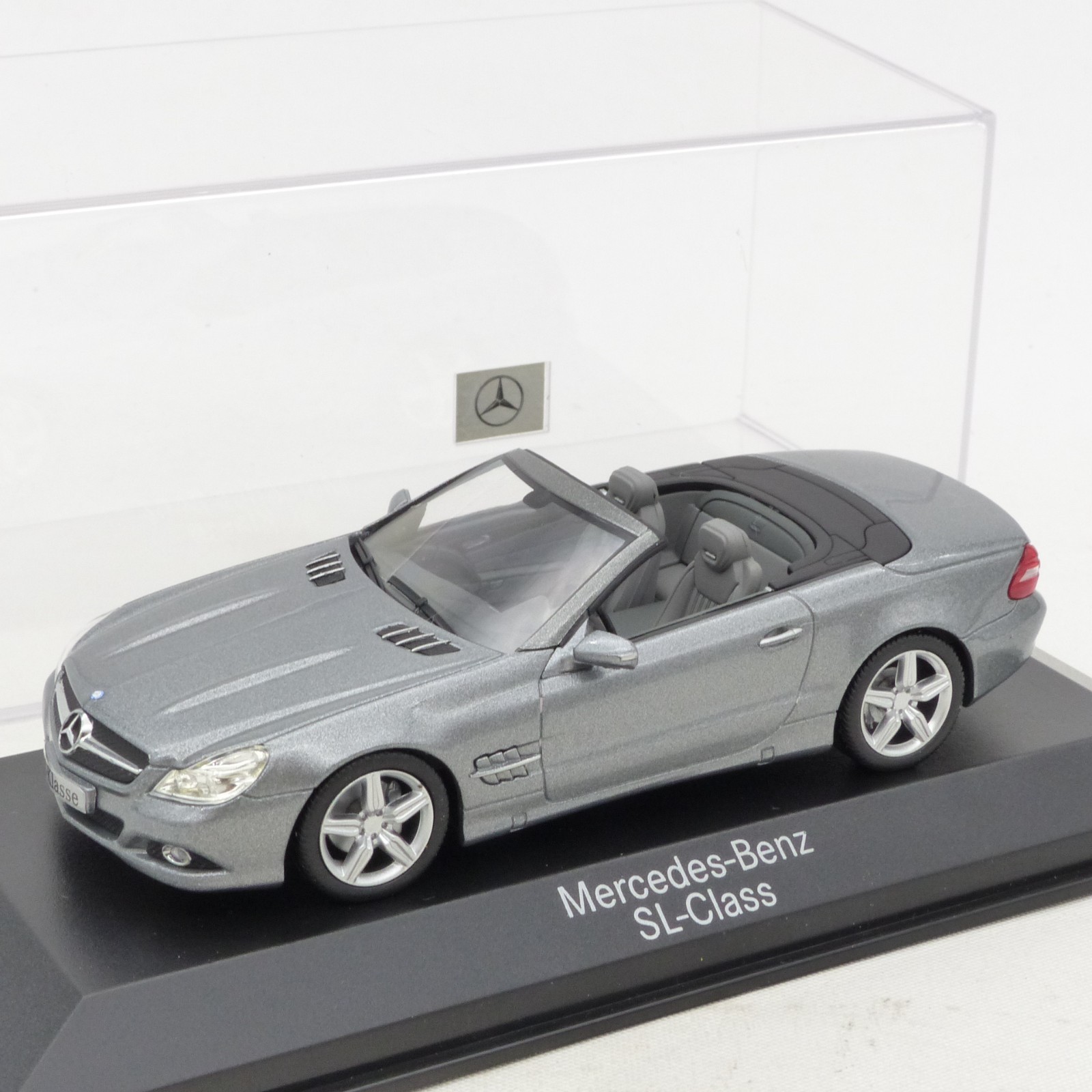 Minichamps 1:43 B66962392 Mercedes Benz SL-Klasse metallic in PC-Box EX7973