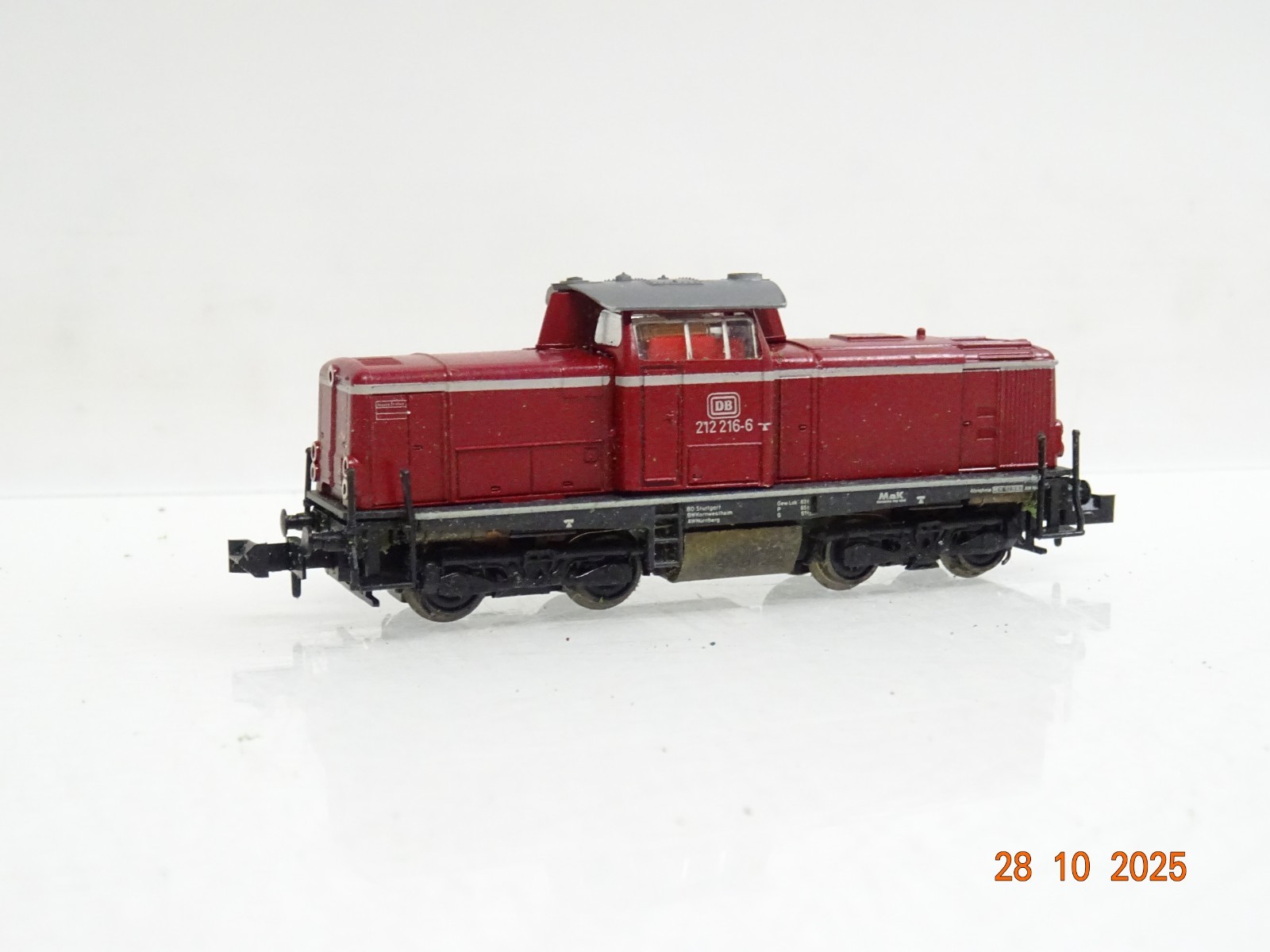 Minitrix N 51 2048 00 Diesellok BR 212 216-6 der DB JL3935 o.
