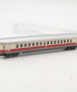 Minitrix N Personenwagen 1. Klasse der DB in EVP RR2979