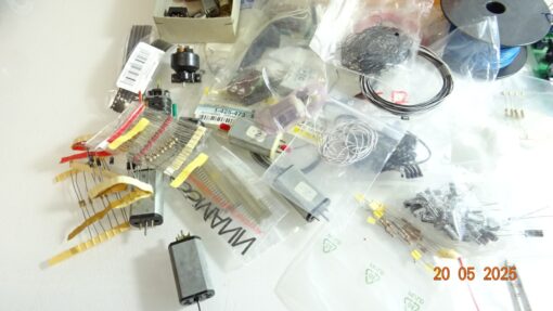 Modellbau Konvolut Kabel, Motoren,Kleinteile u. Ersatzteile siehe Foto CK8352 o. – Bild 5