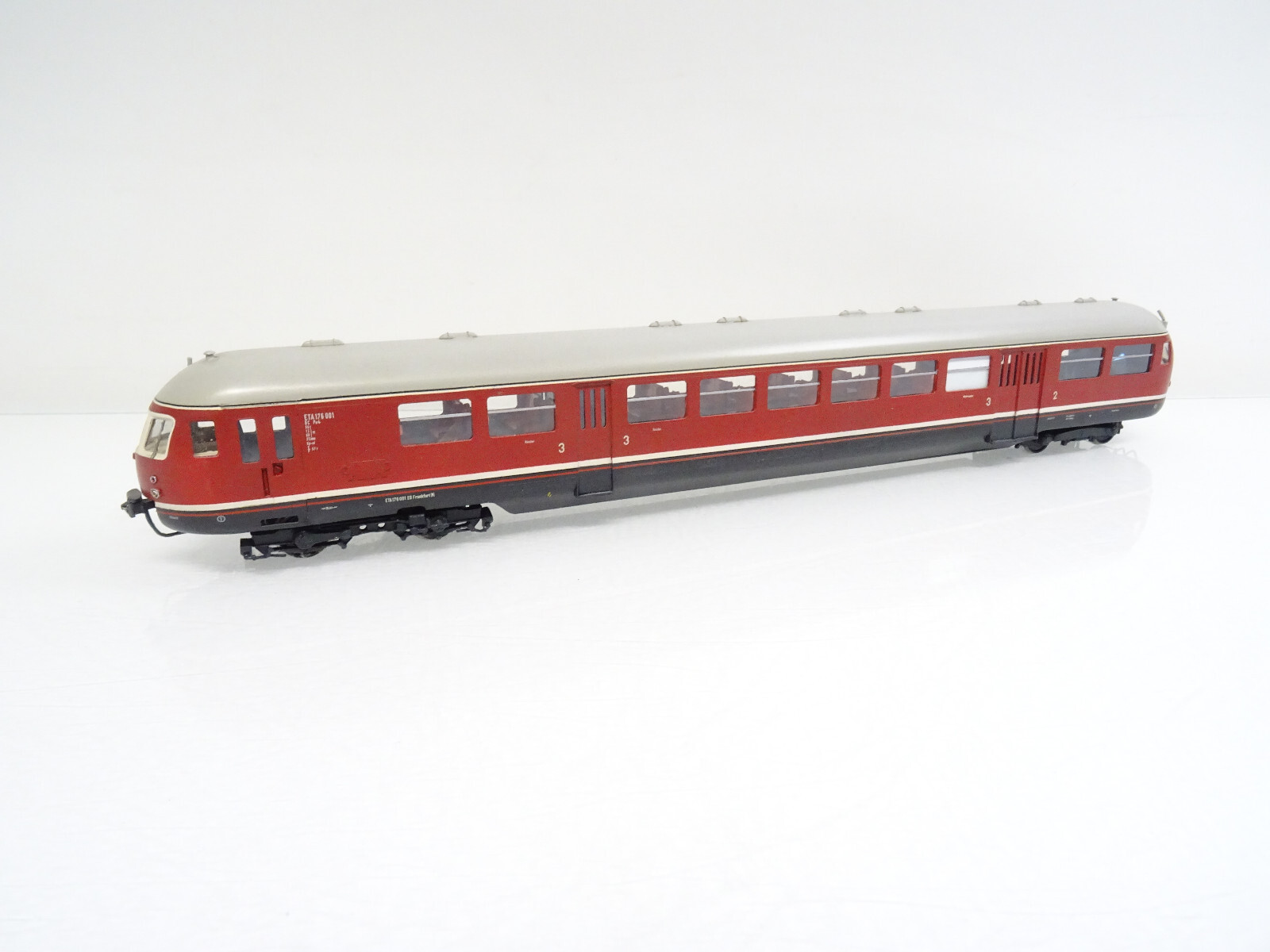 NPE H0 Triebwagen ETA 176 001 der DB mit Antrieb in EVP LE2548 – Bild 3