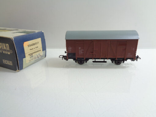 Piko H0 112 8404-3 AC Gedeckter Güterwagen der DR in EVP AR5753