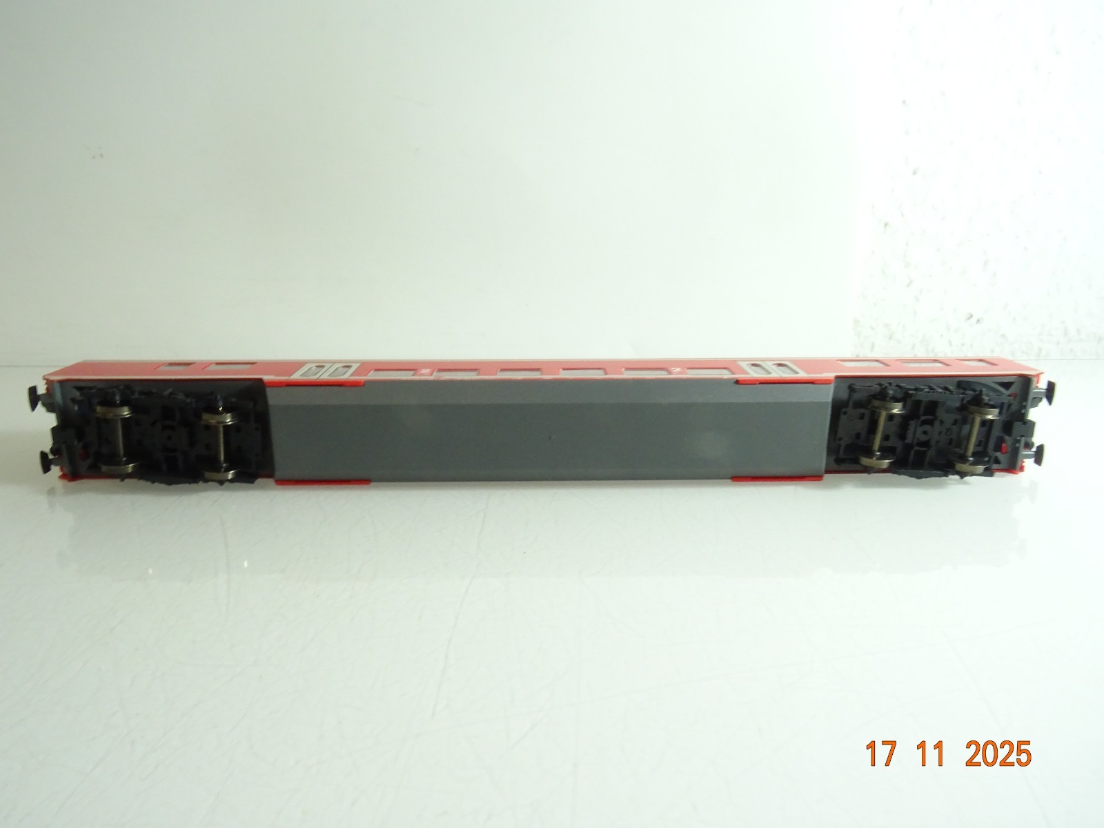 Piko H0 Doppelstock-Wagen 2. Klasse 50 80 25-04 792-1 der DB RR4644 o. – Bild 4