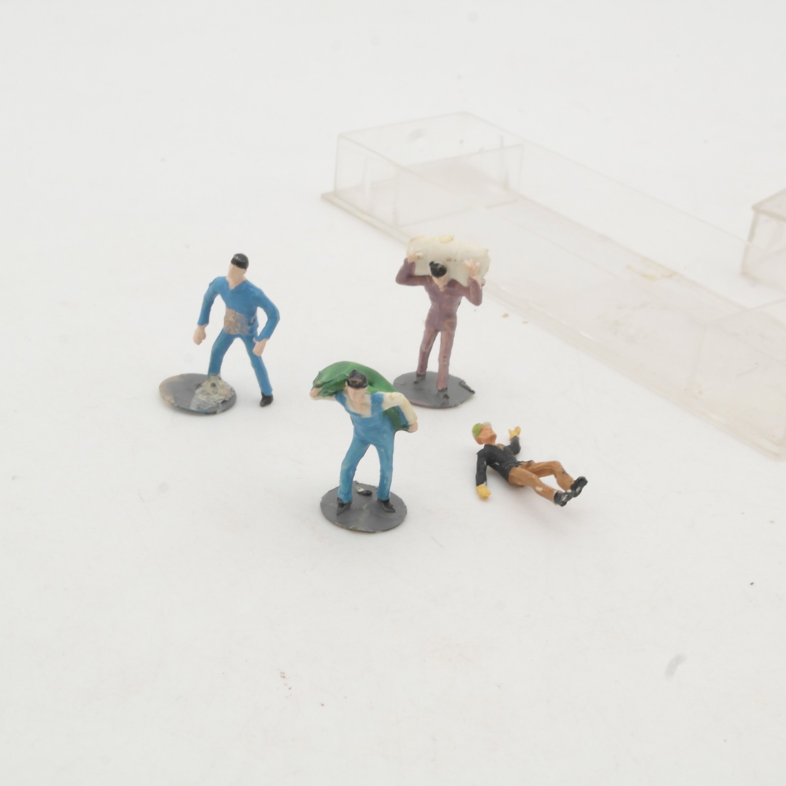 Preiser? H0 Figuren verschieden siehe Foto in EVP RR5584 – Bild 3