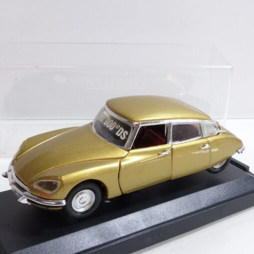 Rio Models 1:43 Citroën DS gold/metallic 1.000.000e DS, in PC-Box EB6429