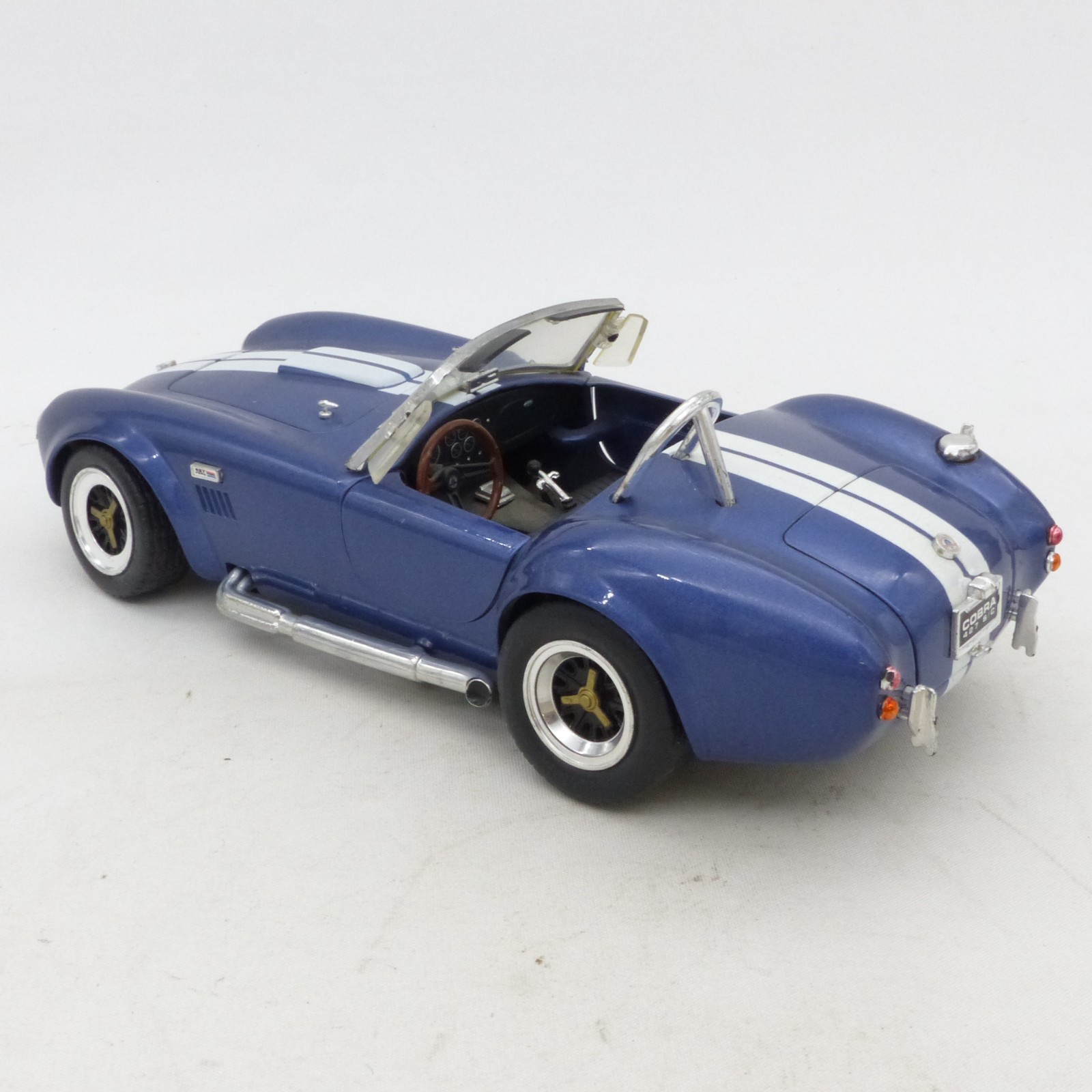 Road Tough 1:18 Shelby Cobra 427 S/C zweifarbig in Tüte siehe Bilder o. EX8380 – Bild 4