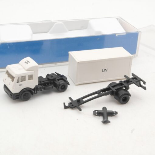 Roco 1:87 1867 Mercedes-Benz Container-Sattelzug weiß UN in OVP RR3965