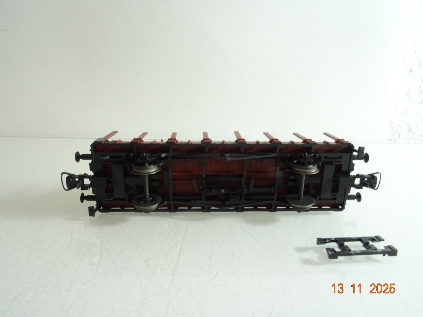 Roco H0 46480 Rungenwagen mit LKW Ladung der DB RR4542 o. – Bild 5