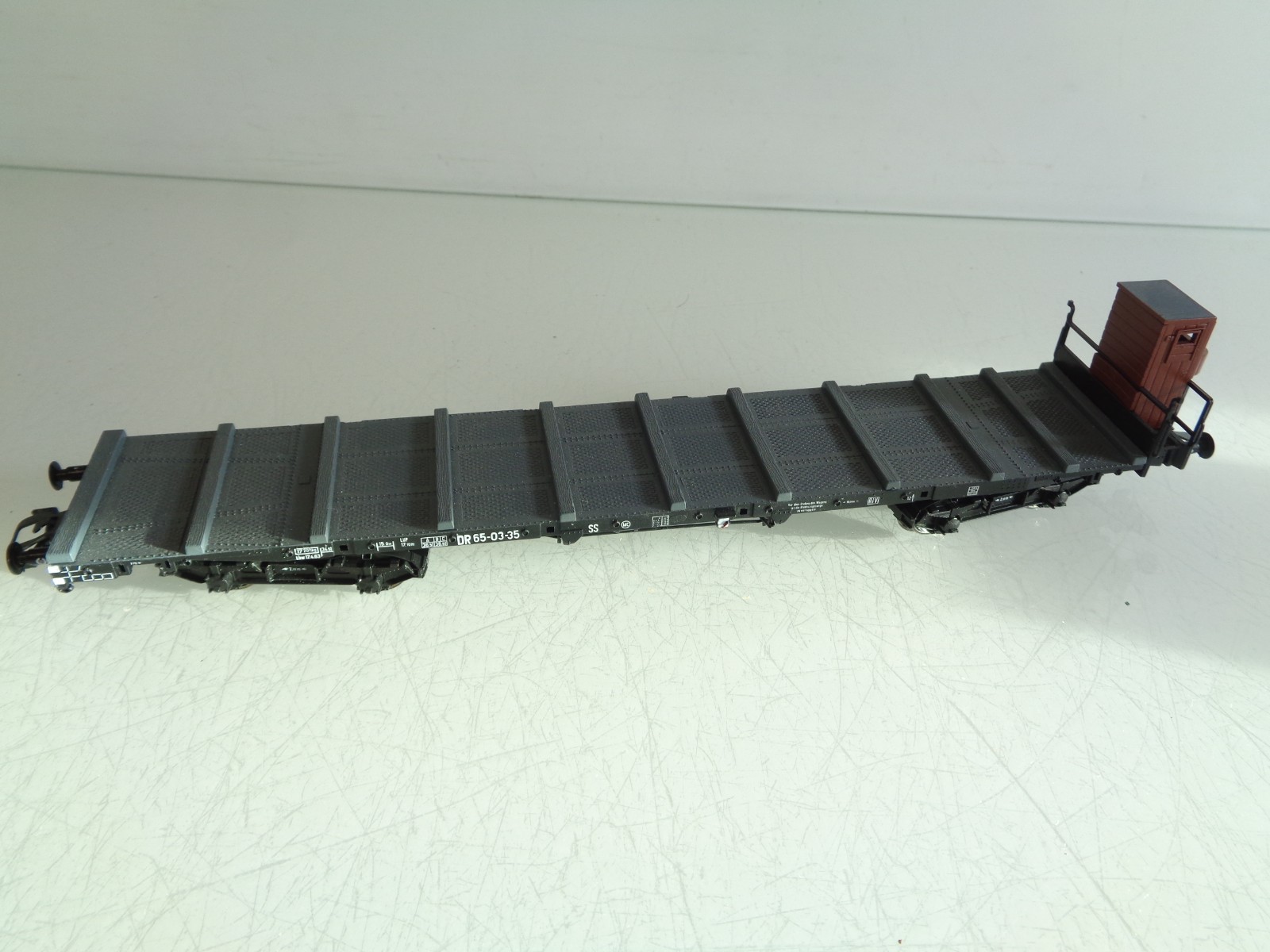 Roco H0 66637 Güterwagen mit Bremserhaus der DR RR4466 o. – Bild 3