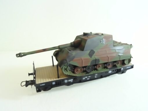 Roco H0 Schwerlastwagen 389 1 358-4 mit Panzer RR2346 o.