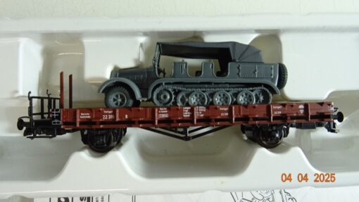 Roco Minitanks H0 836 Rungenwagen mit Halbkettenfahrzeug der DR in OVP PR6932 – Bild 3