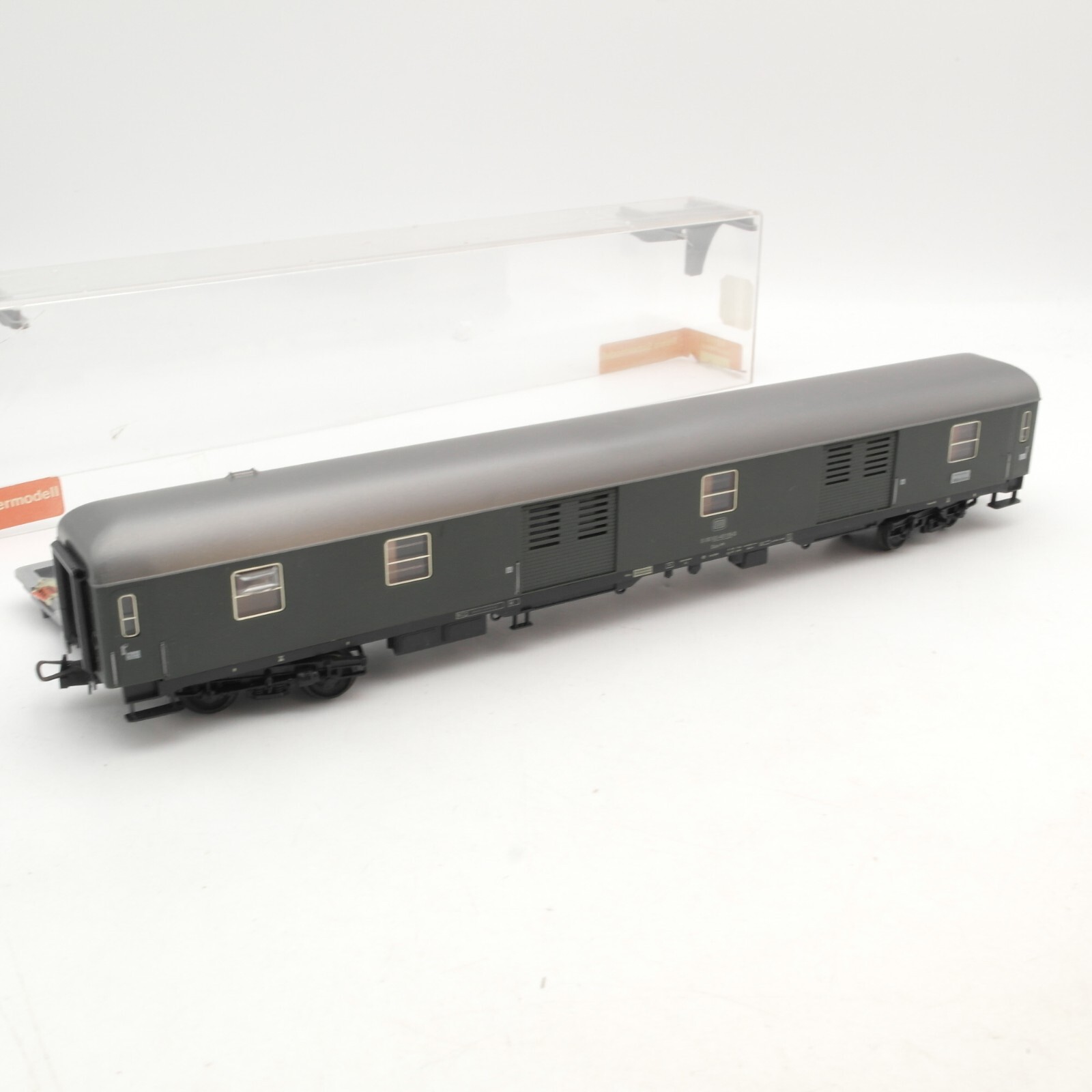 Röwa H0 Gepäckwagen 51 80 92-40 -119-0 der DB in EVP RG9821 – Bild 3