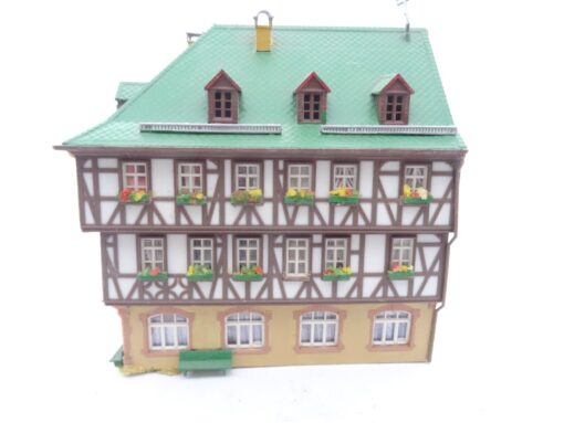 Spur H0 Fachwerk-Eckhaus ca 14 x 12 cm aus Anlagerückbau, siehe Bilder QR9897 o. – Bild 3