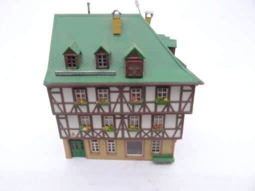 Spur H0 Fachwerk-Eckhaus ca 14 x 12 cm aus Anlagerückbau, siehe Bilder QR9897 o. – Bild 4
