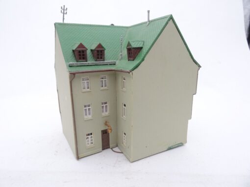 Spur H0 Fachwerk-Eckhaus ca 14 x 12 cm aus Anlagerückbau, siehe Bilder QR9897 o. – Bild 5