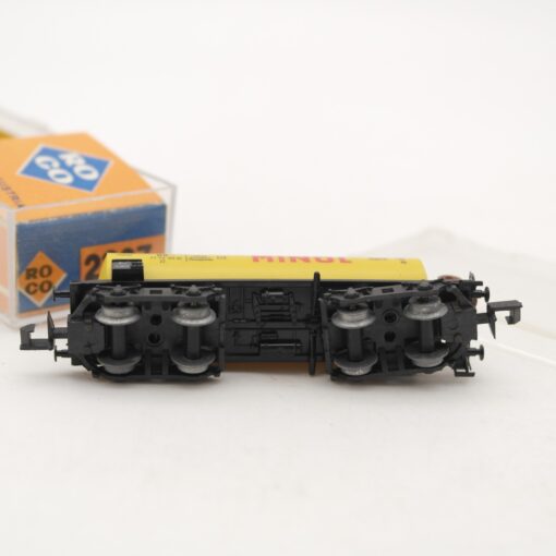 Spur N Kesselwagen Minol 71-72-05 der DR in EVP RR2235 – Bild 4