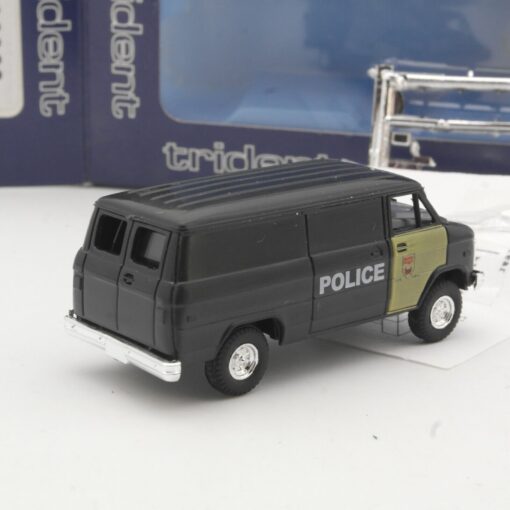 Trident 1:87 90360 Chevrolet Bus Van New Brunswick Canada Police in OVP QR6293 – Bild 4