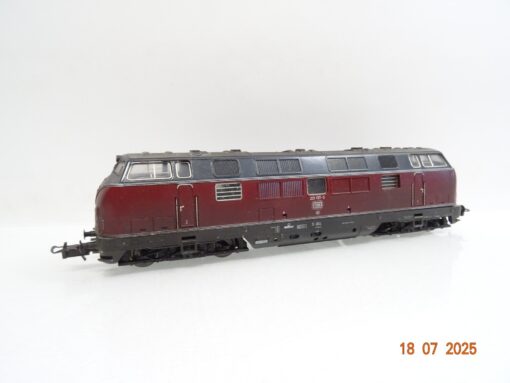 Trix H0 2456 AC Diesellok BR 221 137-3 der DB für Märklin 3-Leiter JL1642 o. – Bild 3
