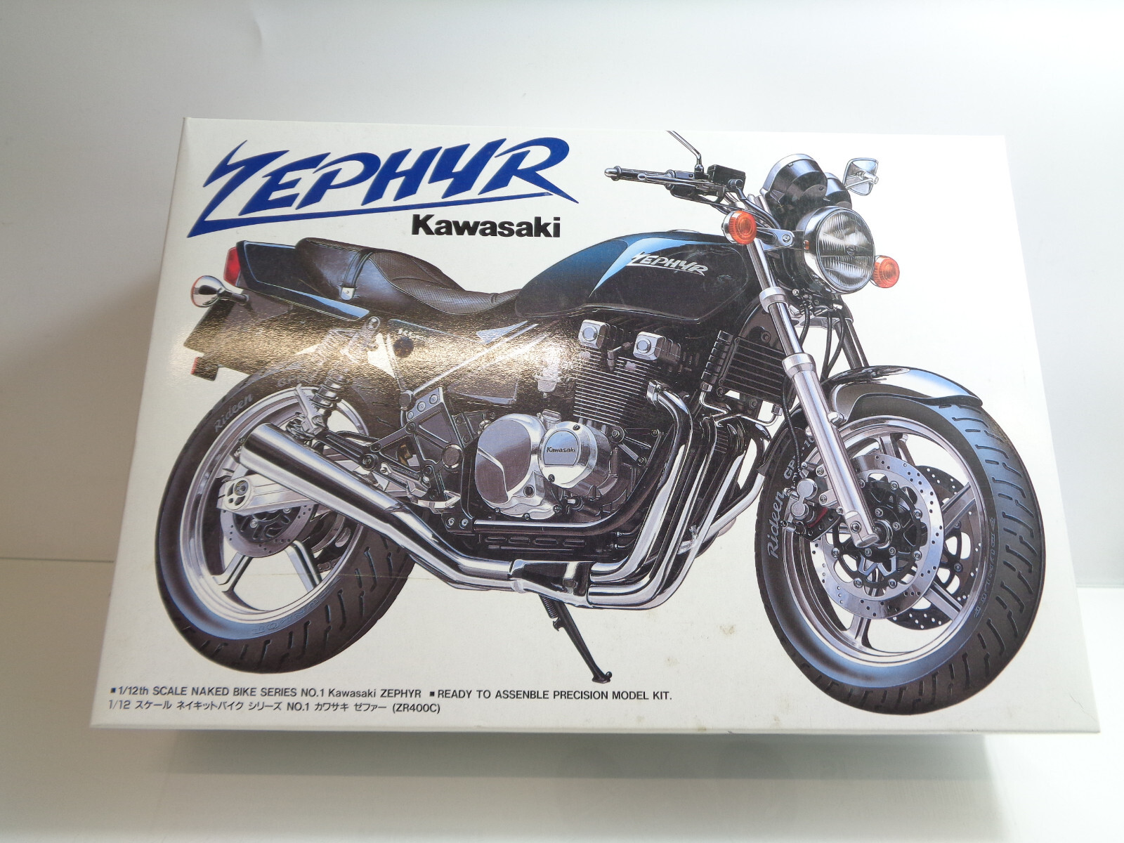 AOSHIMA 1:12 Kawasaki Zephyr 1/12th Scale Naked Bike Series NO.1 in OVP JD6810