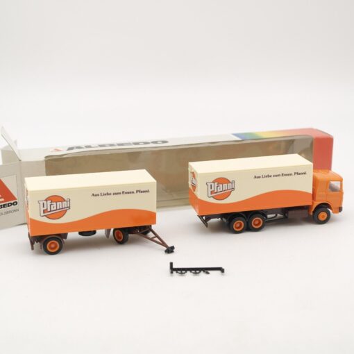 Albedo 1:87 MAN Hängerzug Pfanni aus Liebe zum Essen in OVP QR8820 – Bild 3