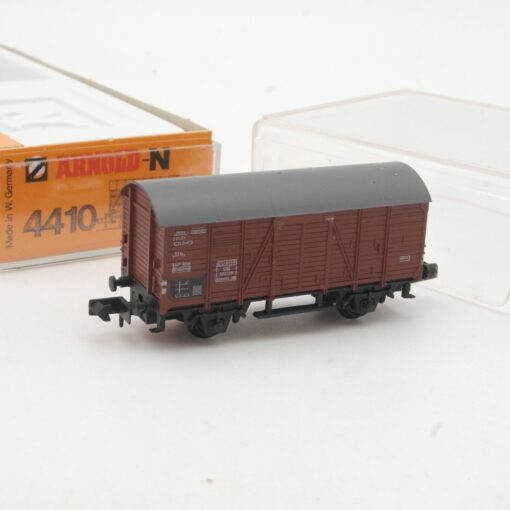 Arnold N 4410 gedeckter Güterwagen der DB in OVP RR8