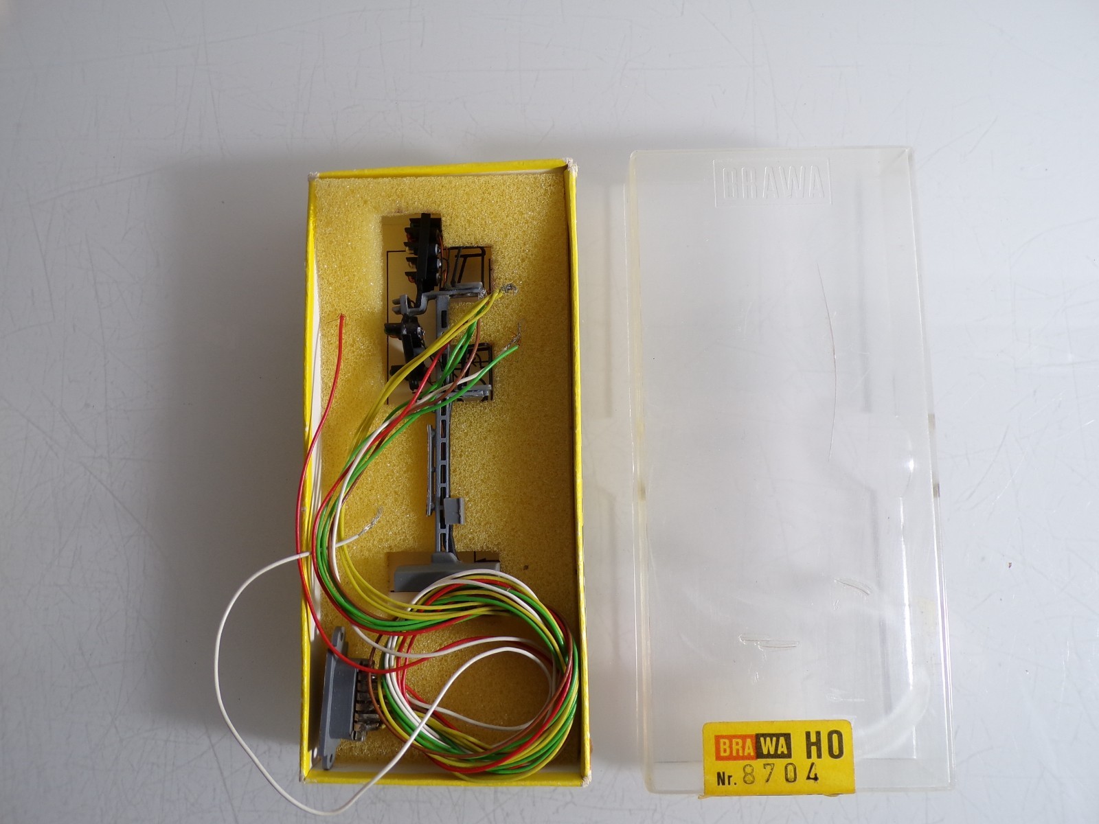 Brawa H0 8704 Lichtsignal Ausfahrsignal mit Vorsignal siehe Foto in OVP PK2649
