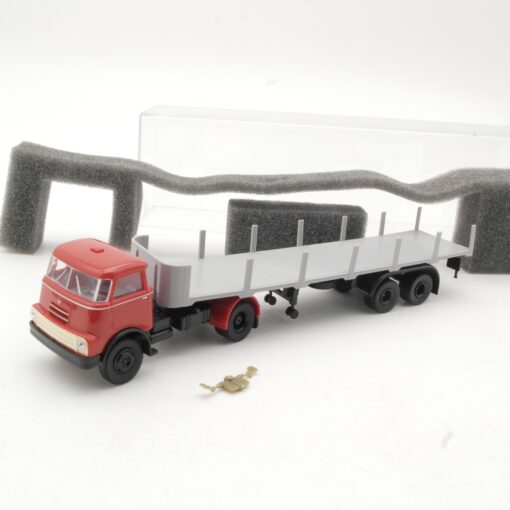 Brekina 1:87 85202 DAF DO 2000 Rungen-Sattelzug in OVP RR836