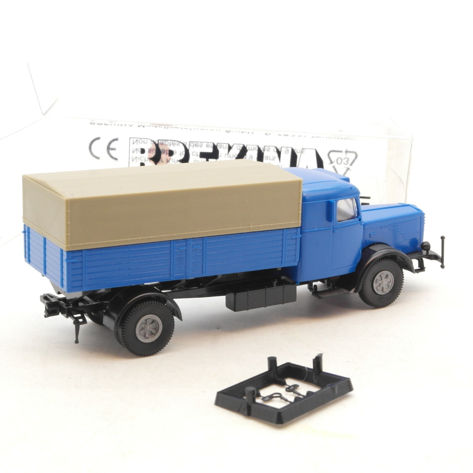 Brekina 1:87 97039 Büssing 8000 Pritsche blau in OVP RG443 – Bild 3