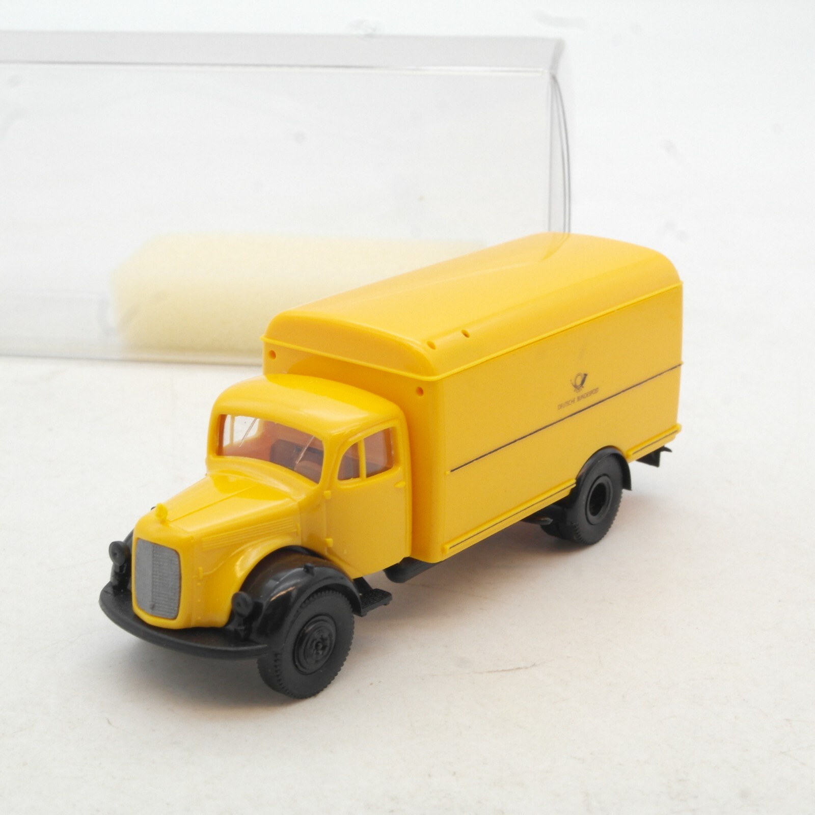 Brekina 1:87 Mercedes MB L 311 Koffer LKW Post in EVP RG1890