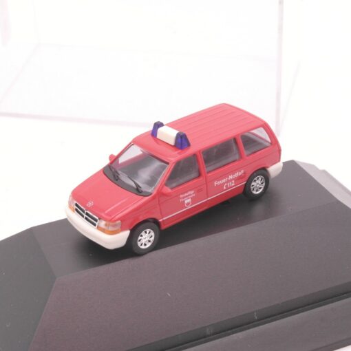 Busch 1:87 Chrysler Voyager Intermodellbau 99 in PC Box RT8075