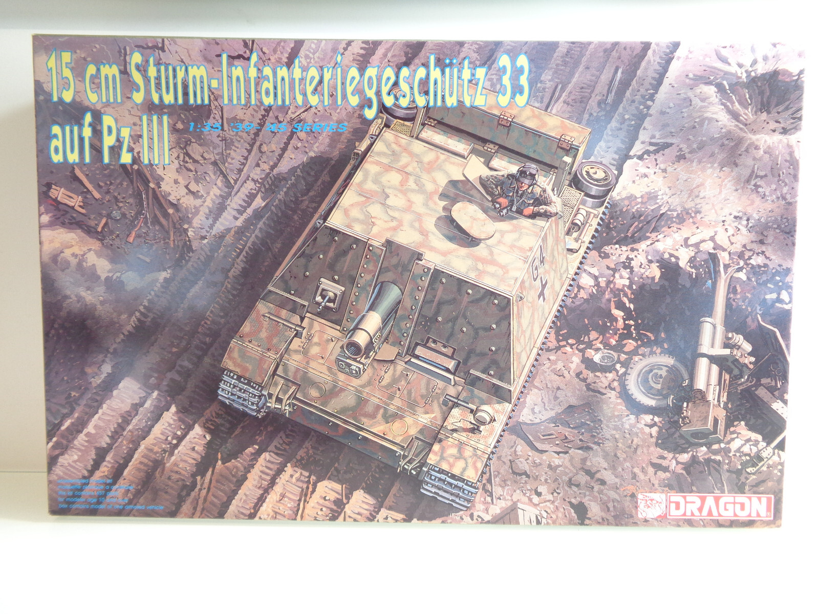 Dragon 1:35 6042 Sturm-Infanteriegeschütz 33 auf Pz III '39-45' in OVP JD6727