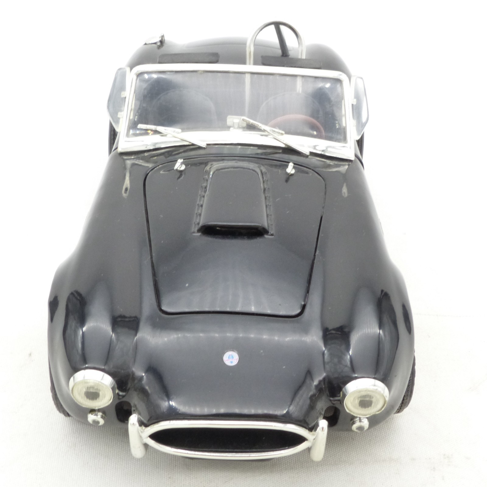 ERTL 1:18 Shelby Cobra 427 S/C schwarz in Tüte siehe Bilder o. EX8428