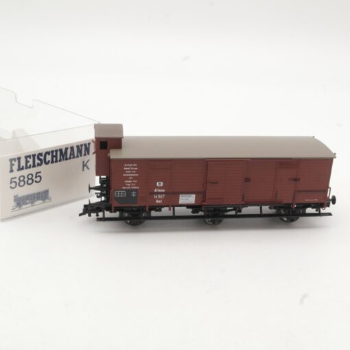 Fleischmann H0 5885 K gedeckter Güterwagen der K.P.E.V. in OVP RR1215