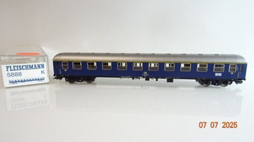 Fleischmann H0 5888 K  Personenwagen 1. Kl. der DB in OVP PR9001