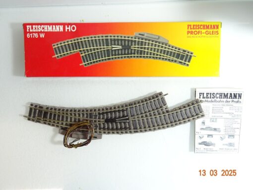 Fleischmann H0 6176W Bogenweiche links siehe Foto in OVP CK6658