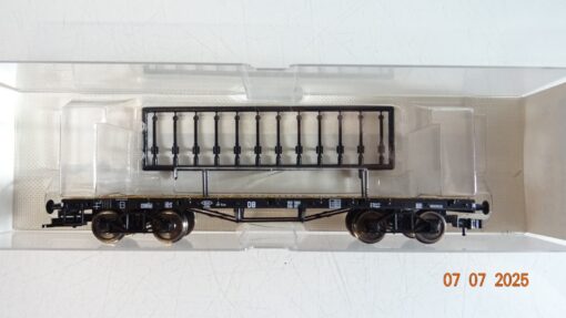 Fleischmann H0 825726 K Flachwagen mit Rungen der DB in OVP PR8934