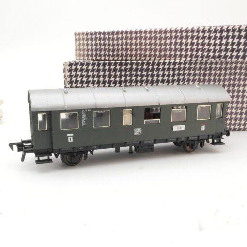 Fleischmann H0 Personenwagen 1. Klasse Ulm der DB in EVP QR3632