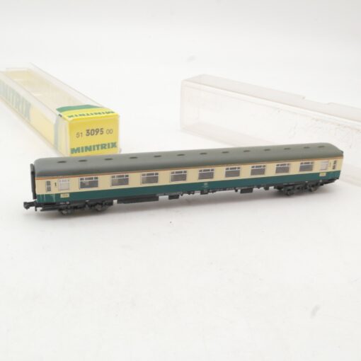 Fleischmann N Personenwagen 1. Klasse 51 80 10-80 901-1 der DB in EVP RR4151