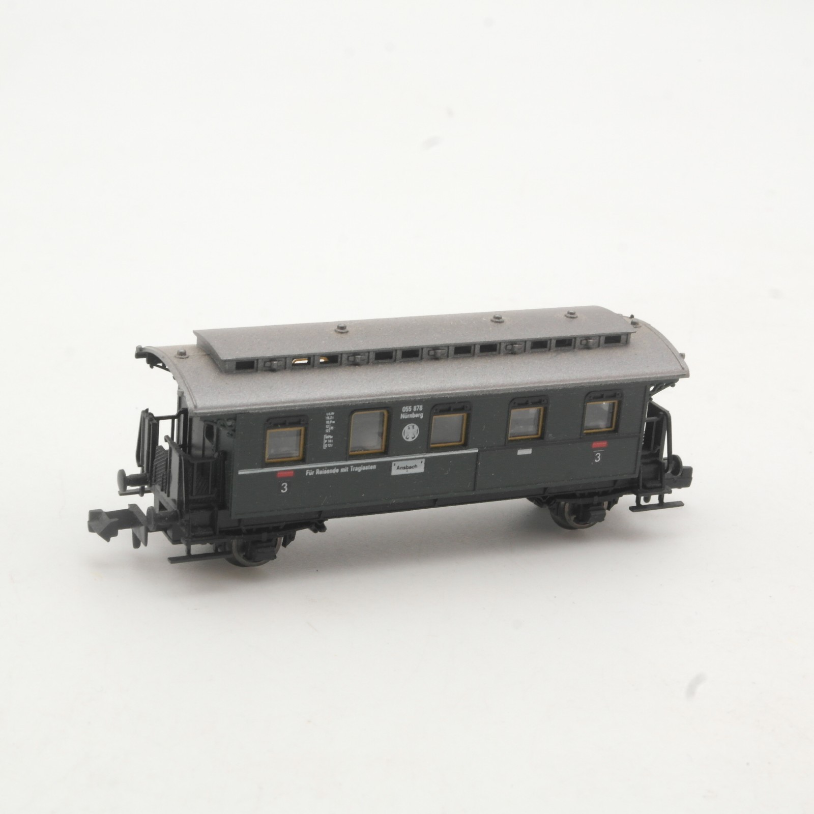 Fleischmann N Personenwagen 3. Klasse 055 878 Nürnberg der DR RR5016 o.