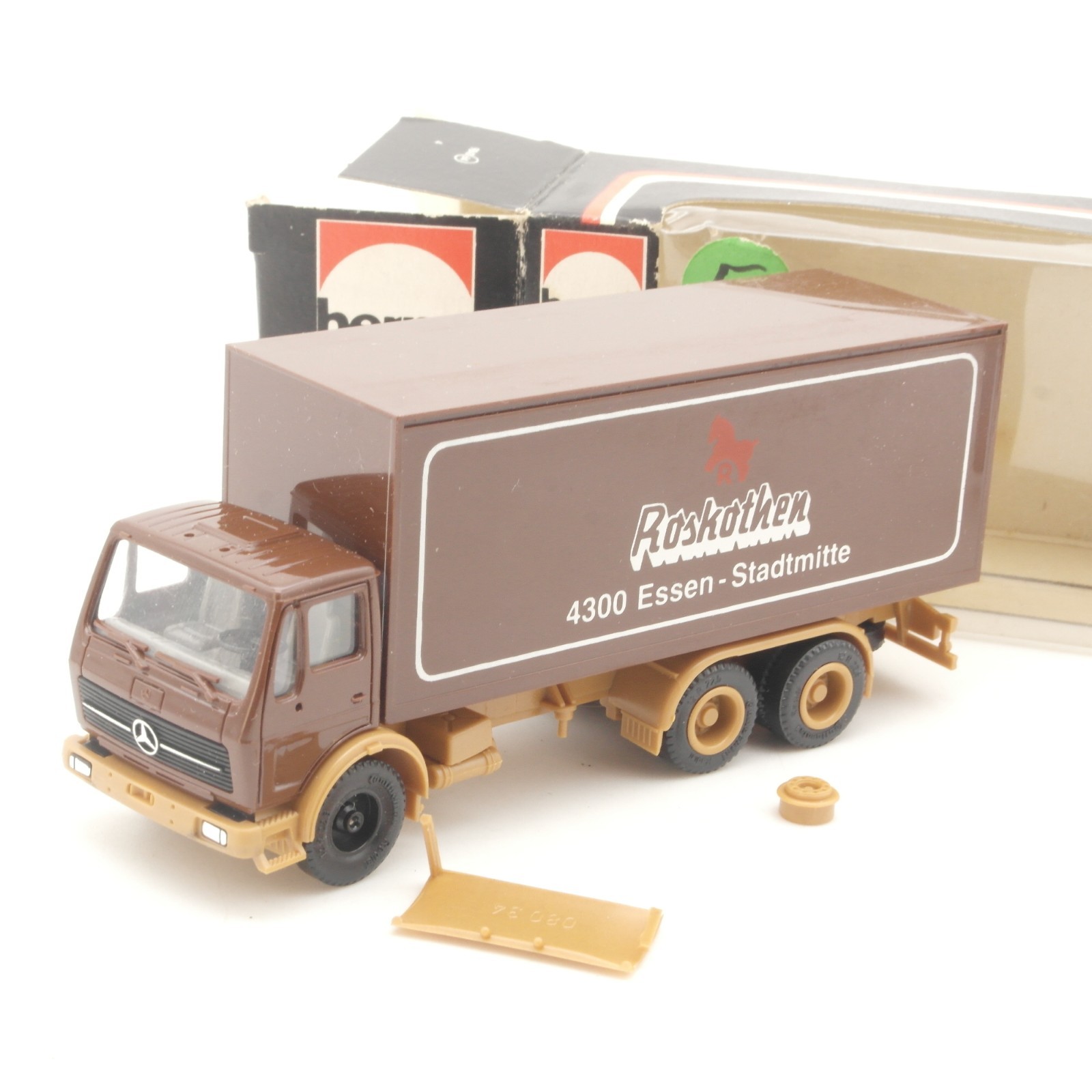 Herpa 1:87 MB Koffer LKW Roskothe Essen, siehe Foto in OVP RR5418