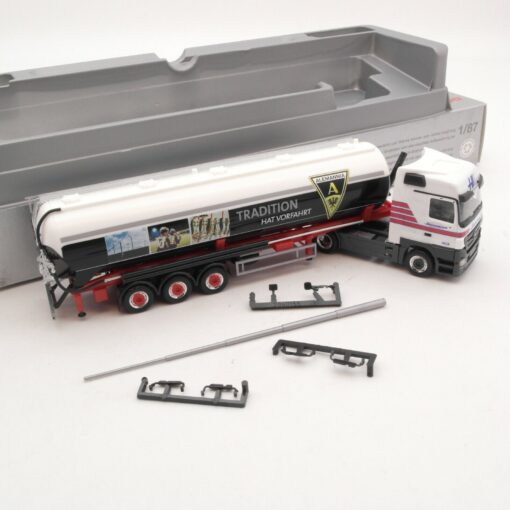 Herpa 1:87 MB Tank-Sattelzug Alemannia Tradition hat Vorfahrt in OVP RI1244 – Bild 3